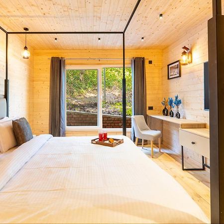 Saffronstays The Woods - Sal Villa Ντεχραντούν Εξωτερικό φωτογραφία